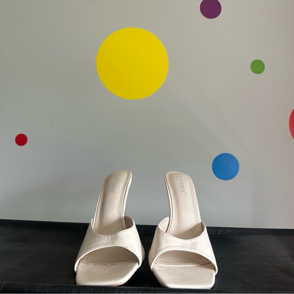 Cape Robbin Cream Heels Elegant Slip-On Design